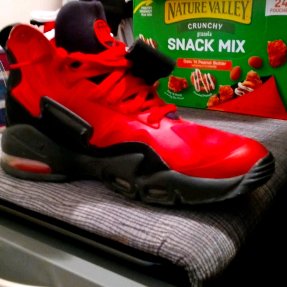 Air Max 2 - Picture 2 of 2